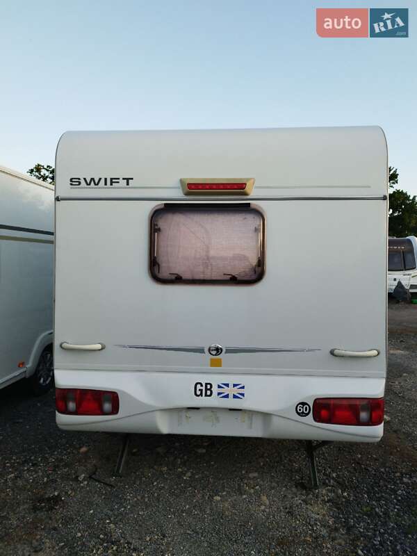 Причіп дача SWIFT Corniche 2003 в Косові