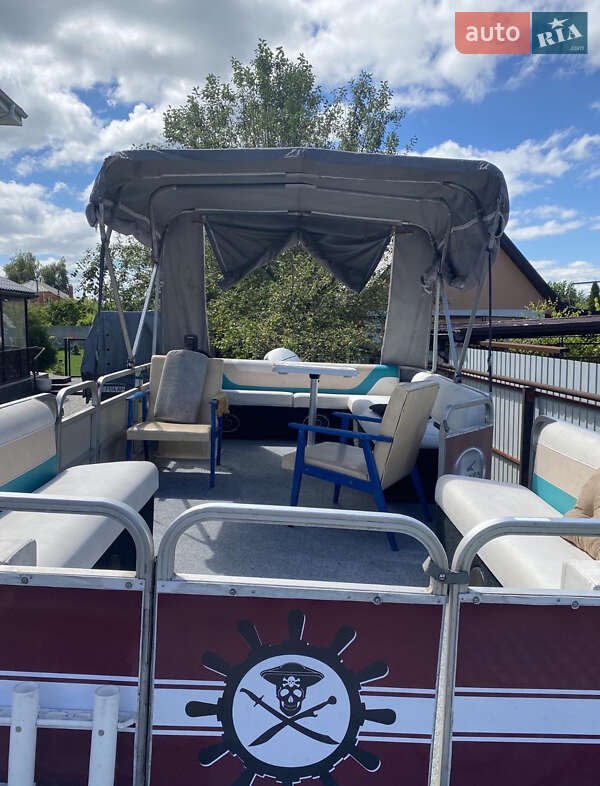 Катер Sylvan Explorer 1995 в Кам'янському