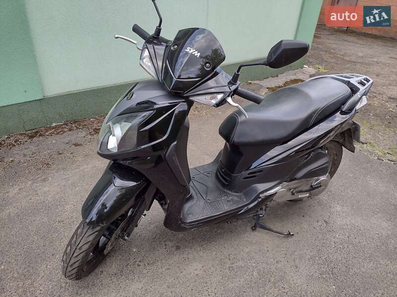 Скутер Sym Symphony 2014 в Ровно