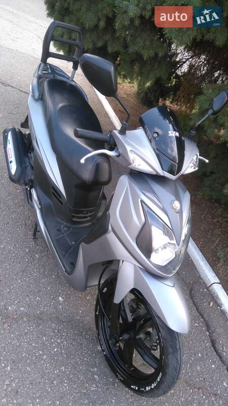 Скутер Sym Symphony 2014 в Червоному Донце