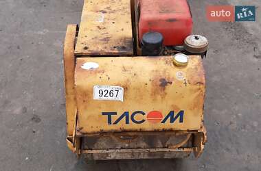 Дорожный каток Takeuchi MF 2003 в Каменец-Подольском фото 15 Дорожный каток Takeuchi MF 2003 в Каменец-Подольском