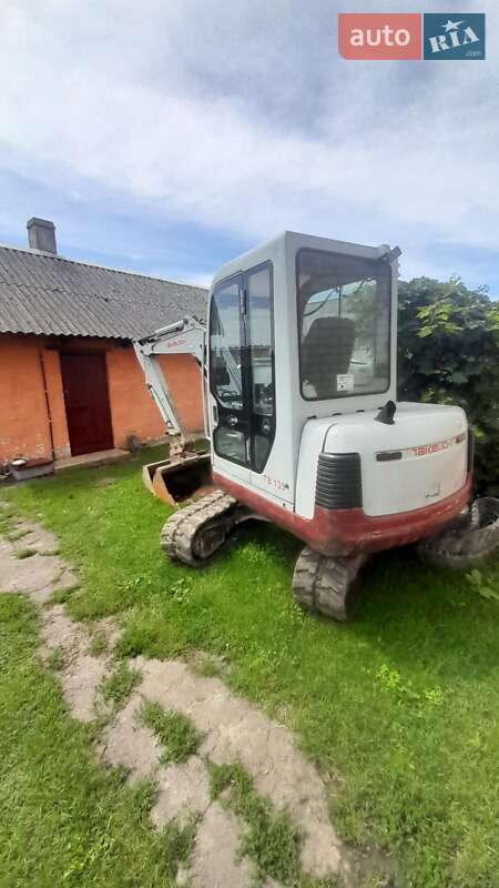 Миниэкскаватор Takeuchi TB 2004 в 