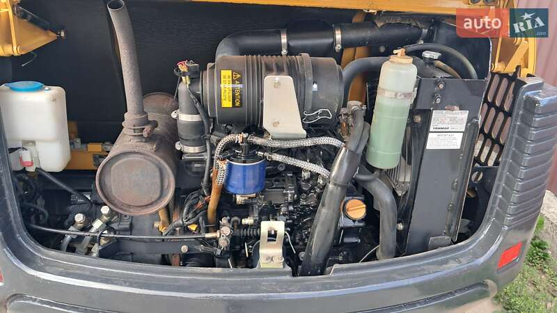 Міні-екскаватор Takeuchi TB 2008 в Моршині