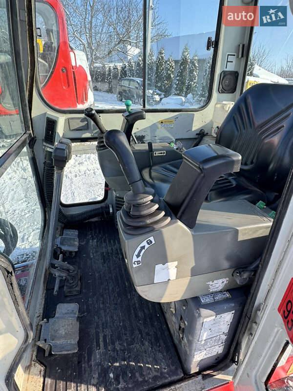 Миниэкскаватор Takeuchi TB 2009 в Недобоевцах фото 8 Миниэкскаватор Takeuchi TB 2009 в Недобоевцах