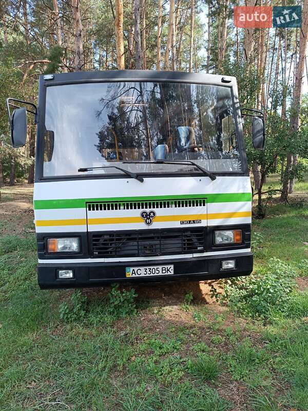 TAM 130 1989 TAM 130 1989