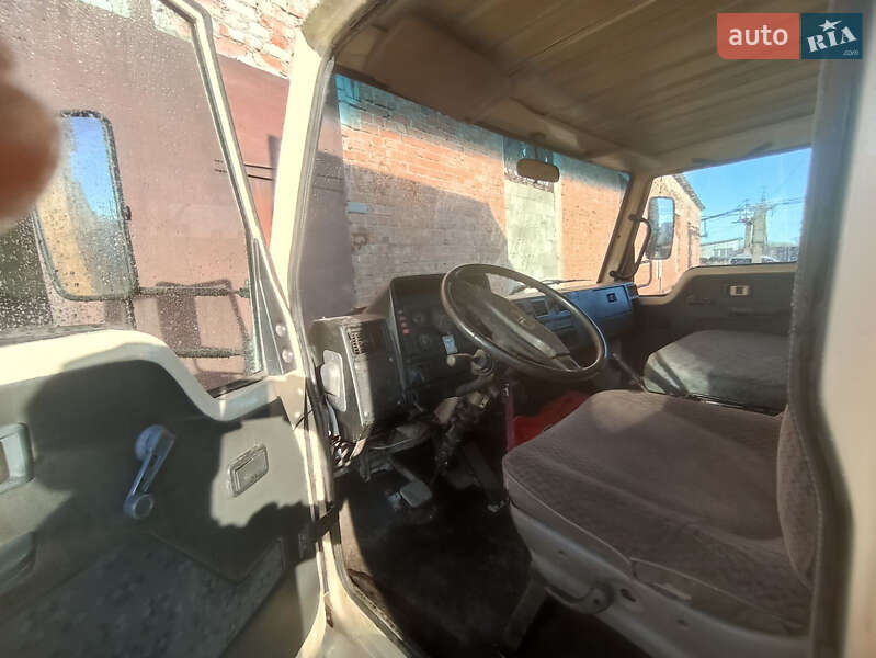Грузовой фургон TATA LPT 613 2005 в Новом Роздоле