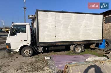 Грузовой фургон Tatra 813 2009 в Ровно