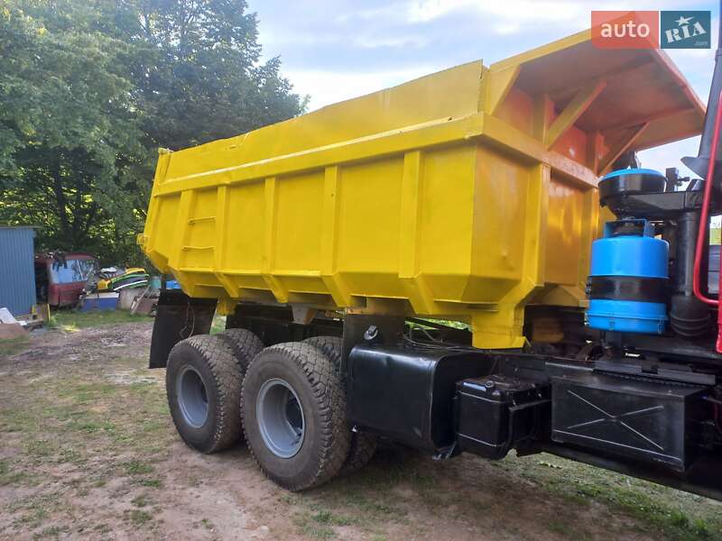 Самосвал Tatra 815 1990 в Дрогобыче