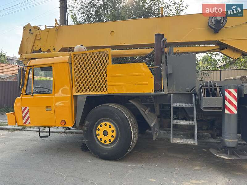 Автокран Tatra AD-28 1990 в Киеве