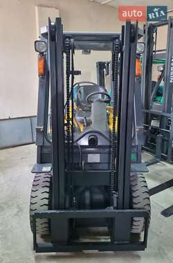 Вилочный погрузчик TCM FG 2007 в 