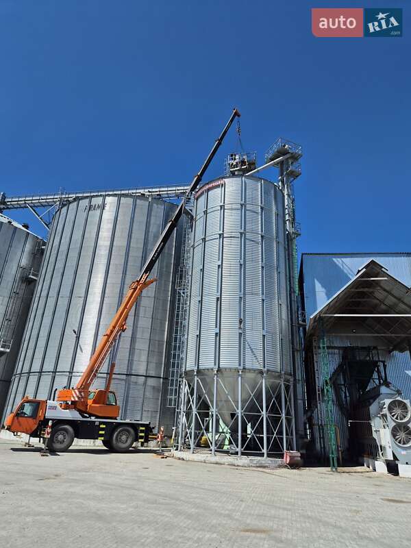 Автокран Terex-Demag K3208 2007 в Львові