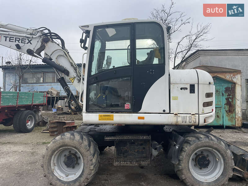 Колесный экскаватор Terex TW 2008 в Калуше