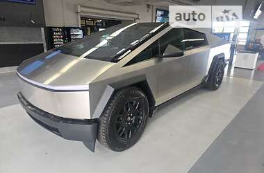 Пікап Tesla Cybertruck 2024 в 