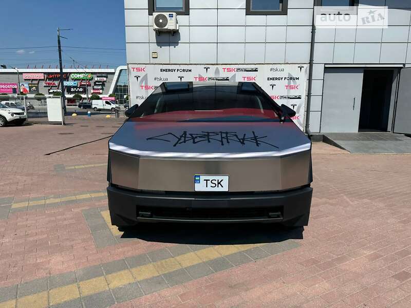 Пикап Tesla Cybertruck 2024 в Киеве