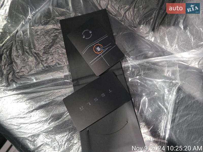 Пикап Tesla Cybertruck 2025 в Киеве