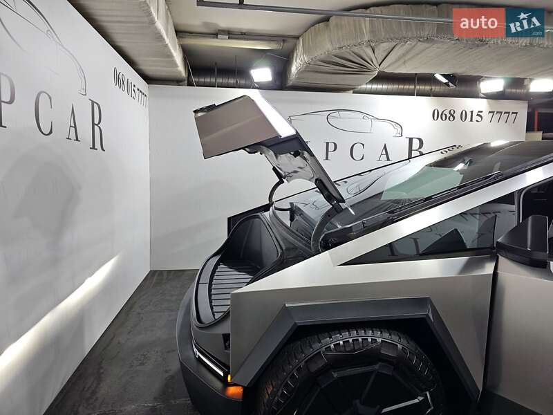 Пикап Tesla Cybertruck 2024 в Киеве