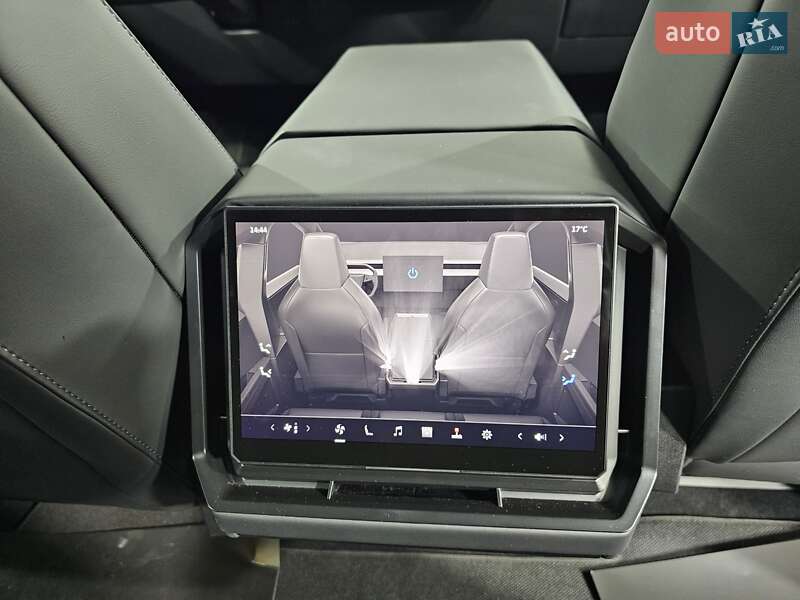 Пикап Tesla Cybertruck 2024 в Киеве