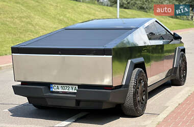Пикап Tesla Cybertruck 2024 в 