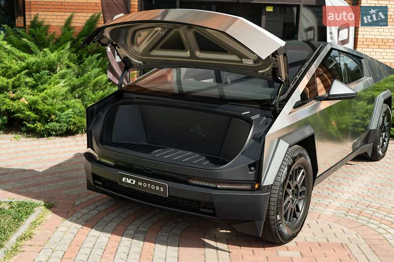 Пикап Tesla Cybertruck 2025 в Киеве