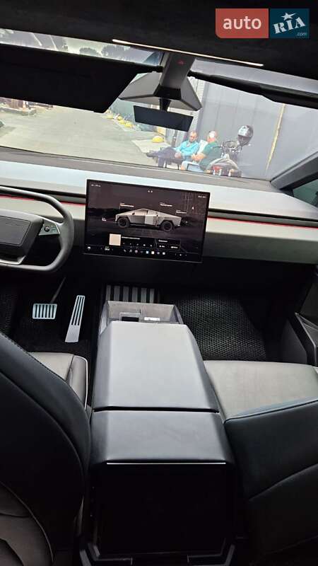 Пикап Tesla Cybertruck 2024 в Киеве