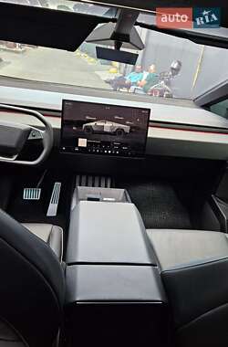 Пикап Tesla Cybertruck 2024 в 