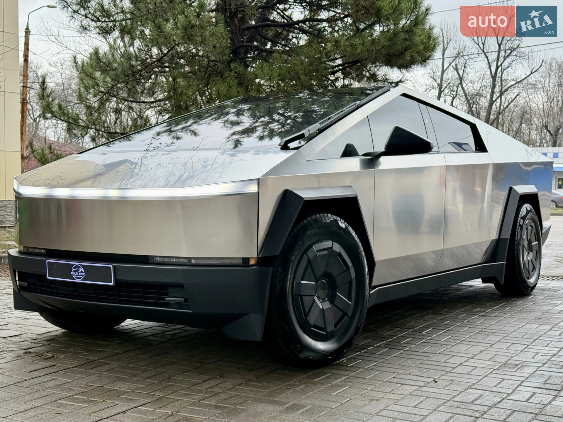 2024 Tesla Cybertruck - мініатюра 3