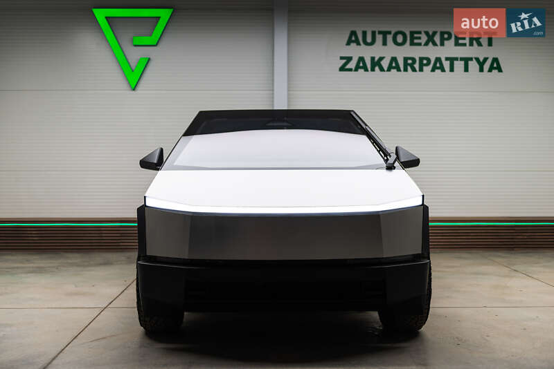 Пикап Tesla Cybertruck 2024 в Мукачево