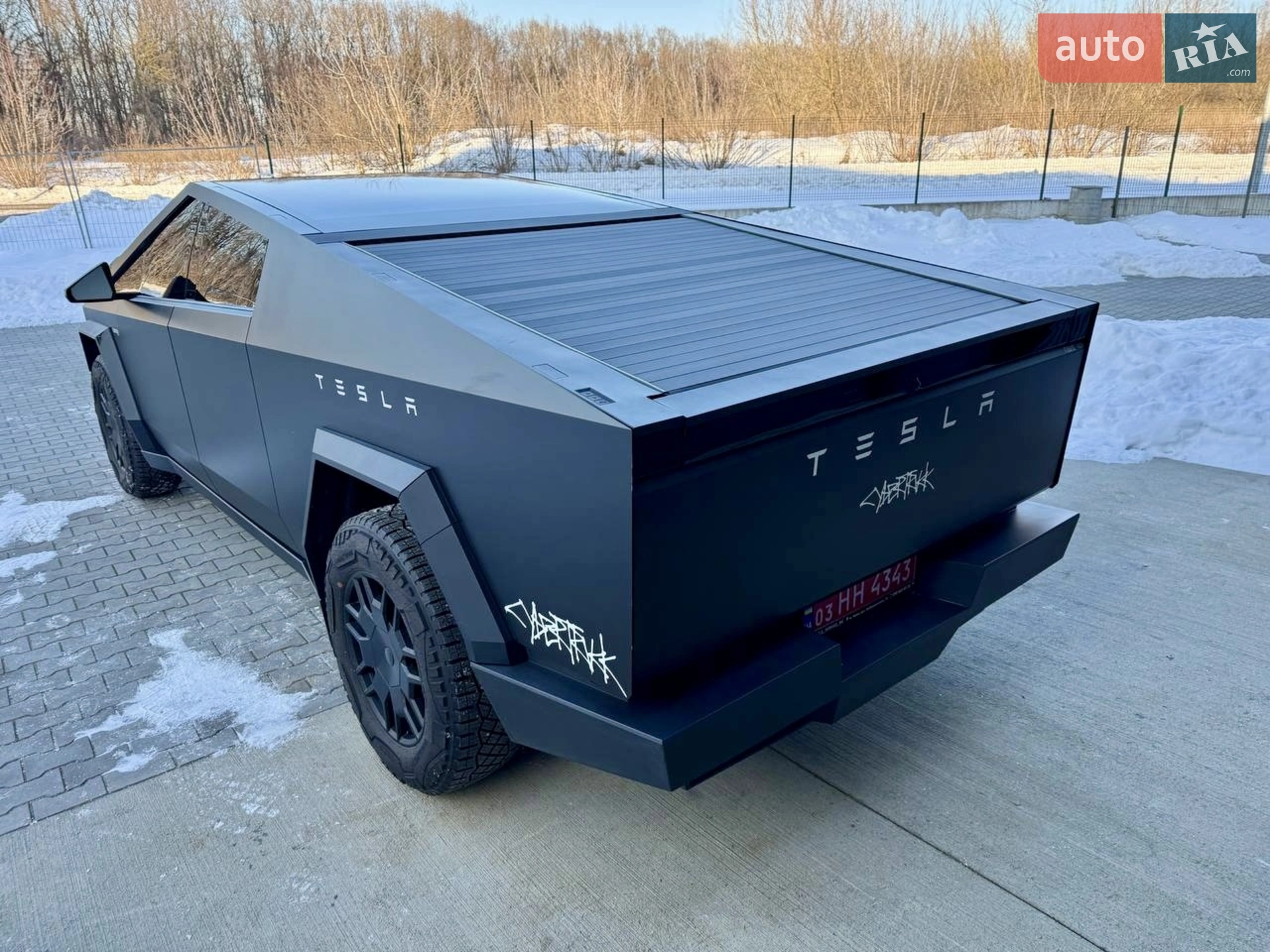 2024 Tesla Cybertruck - мініатюра 12