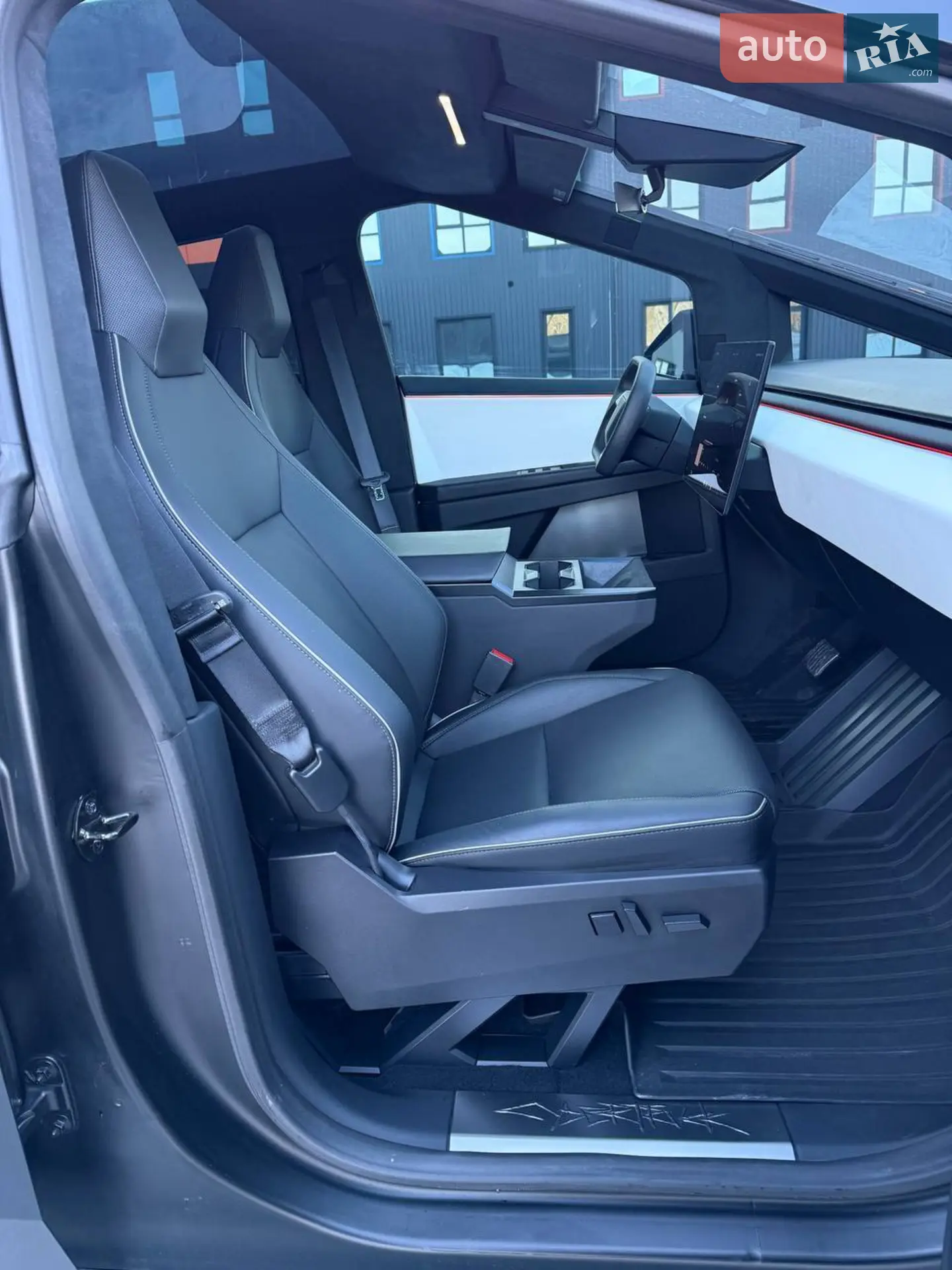 2024 Tesla Cybertruck - мініатюра 65