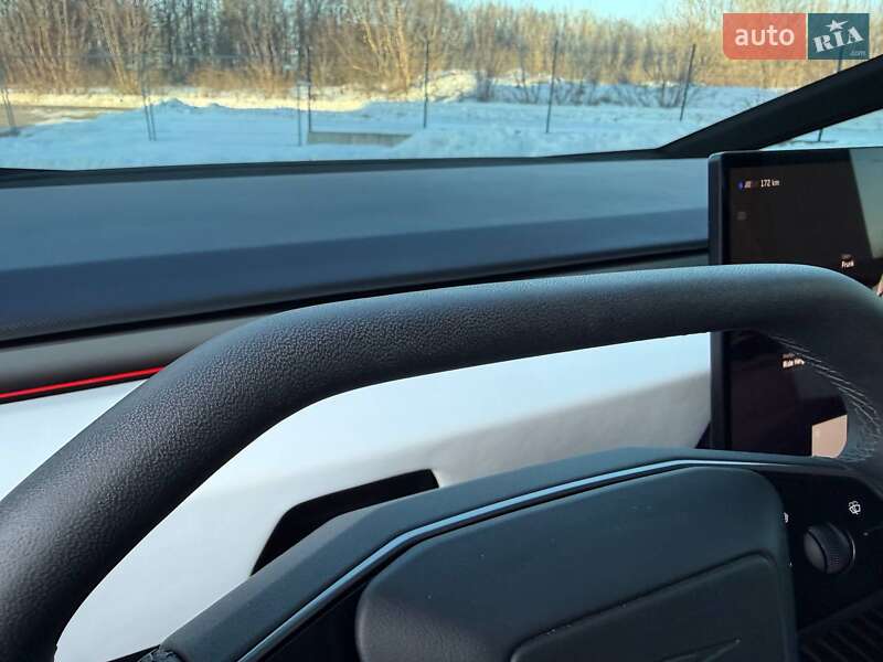 Пикап Tesla Cybertruck 2024 в Дубно