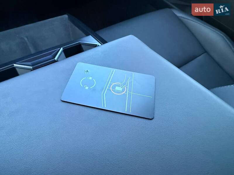 Пикап Tesla Cybertruck 2024 в Дубно