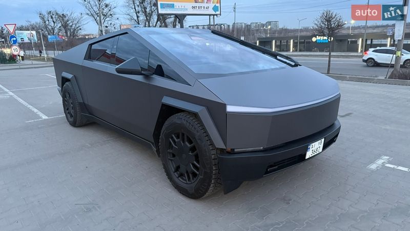 Tesla Cybertruck 2024