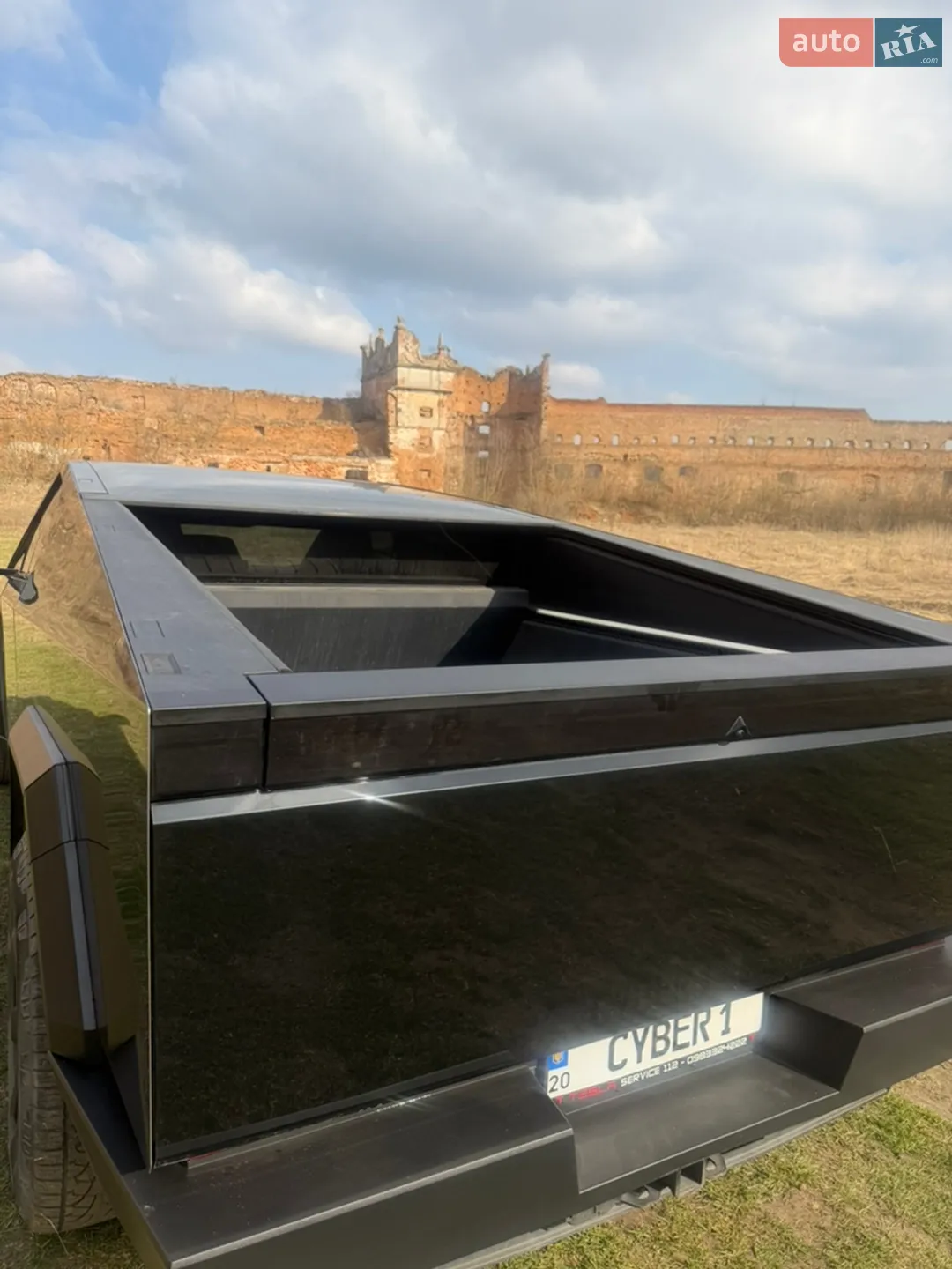 2024 Tesla Cybertruck - мініатюра 20