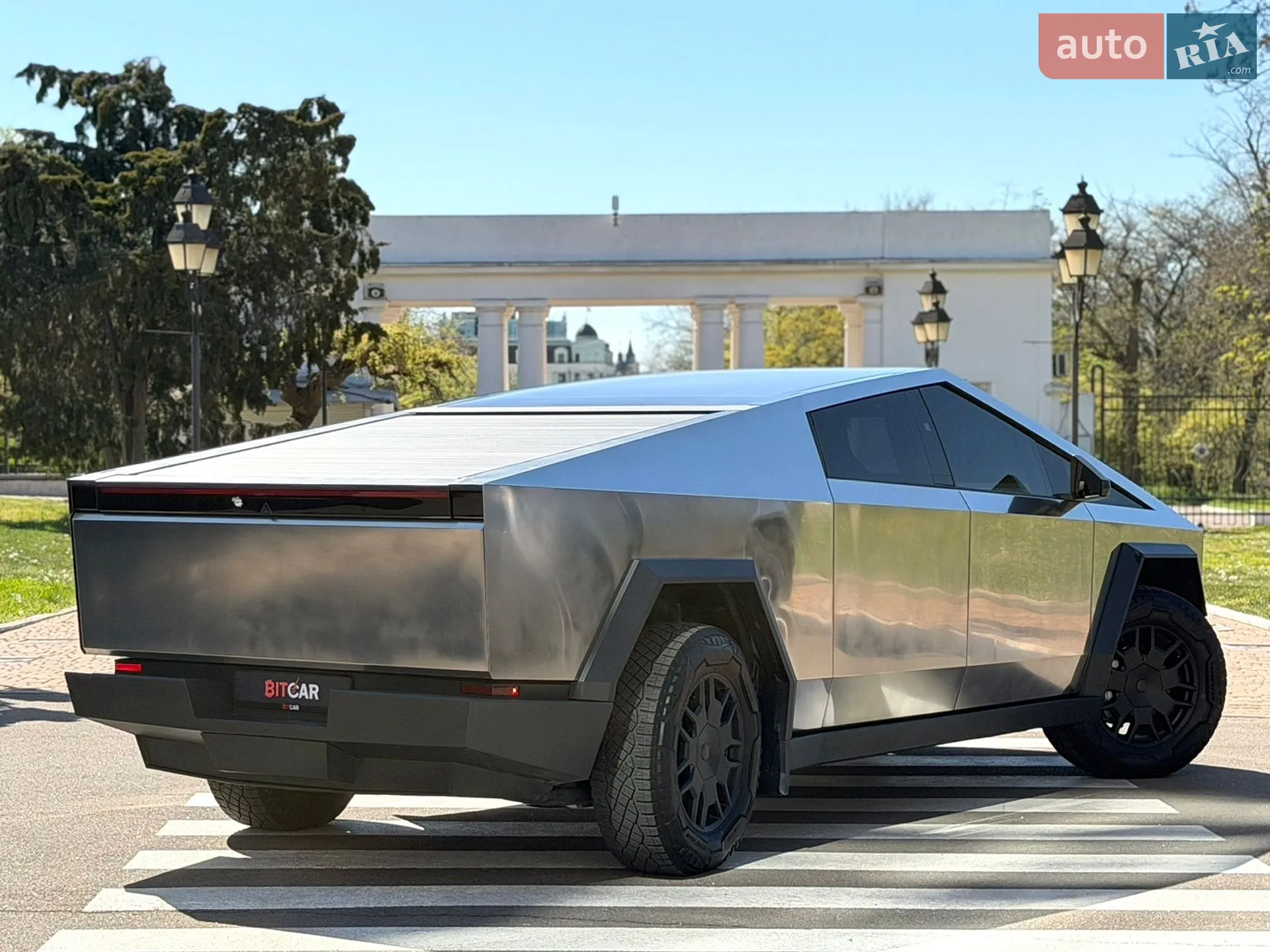 2024 Tesla Cybertruck - мініатюра 11