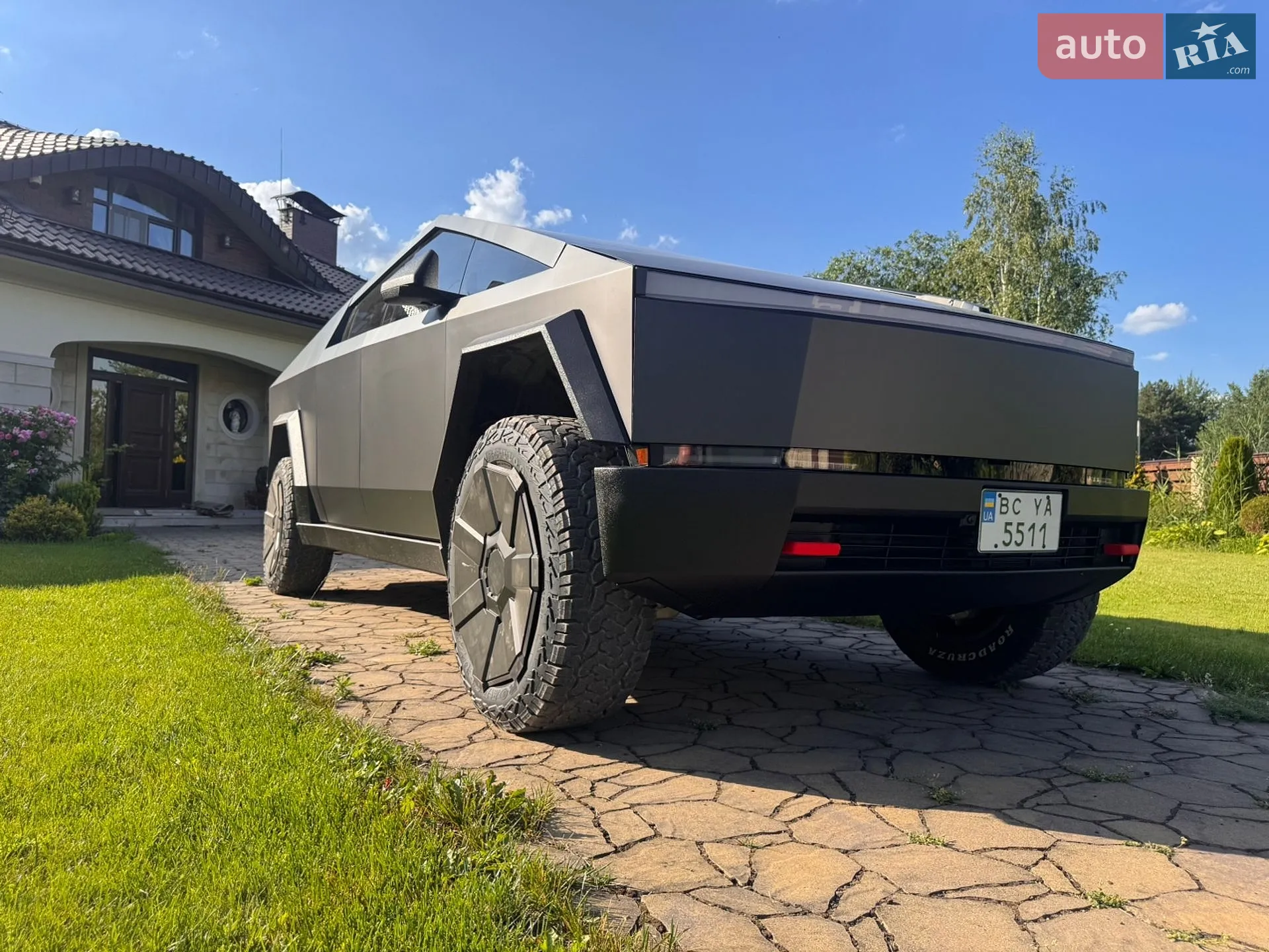 2024 Tesla Cybertruck - мініатюра 15