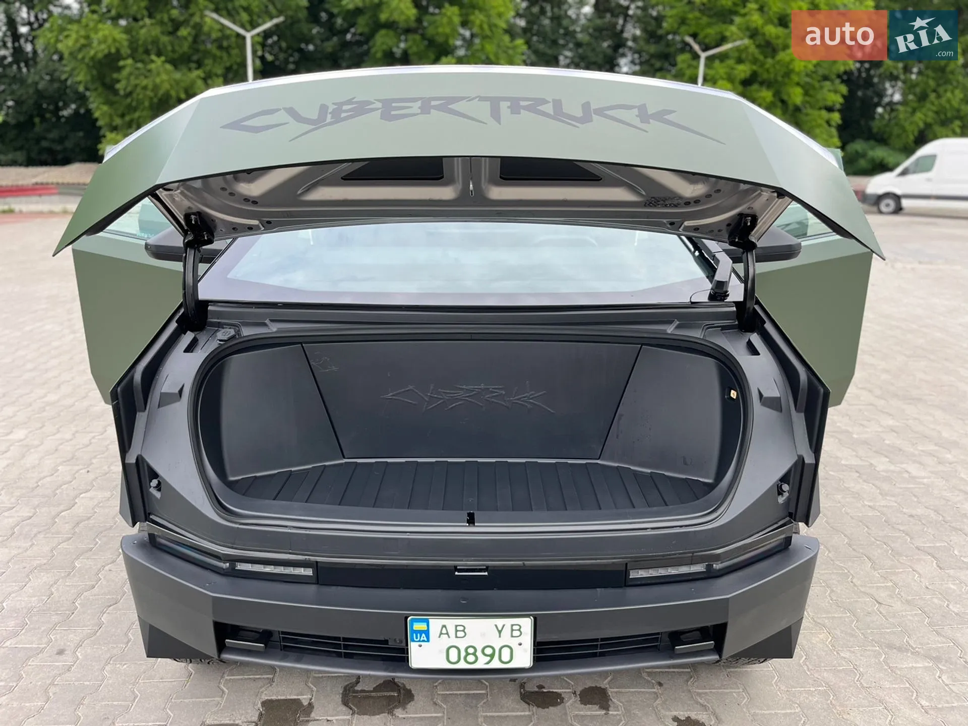 2024 Tesla Cybertruck - мініатюра 25