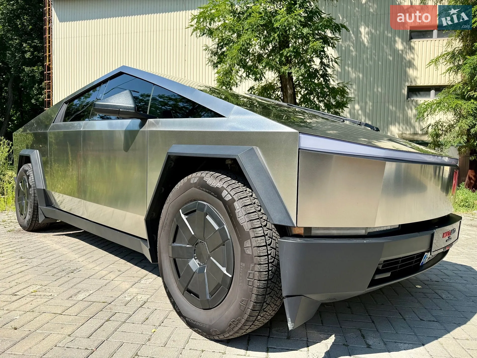 2024 Tesla Cybertruck - мініатюра 9