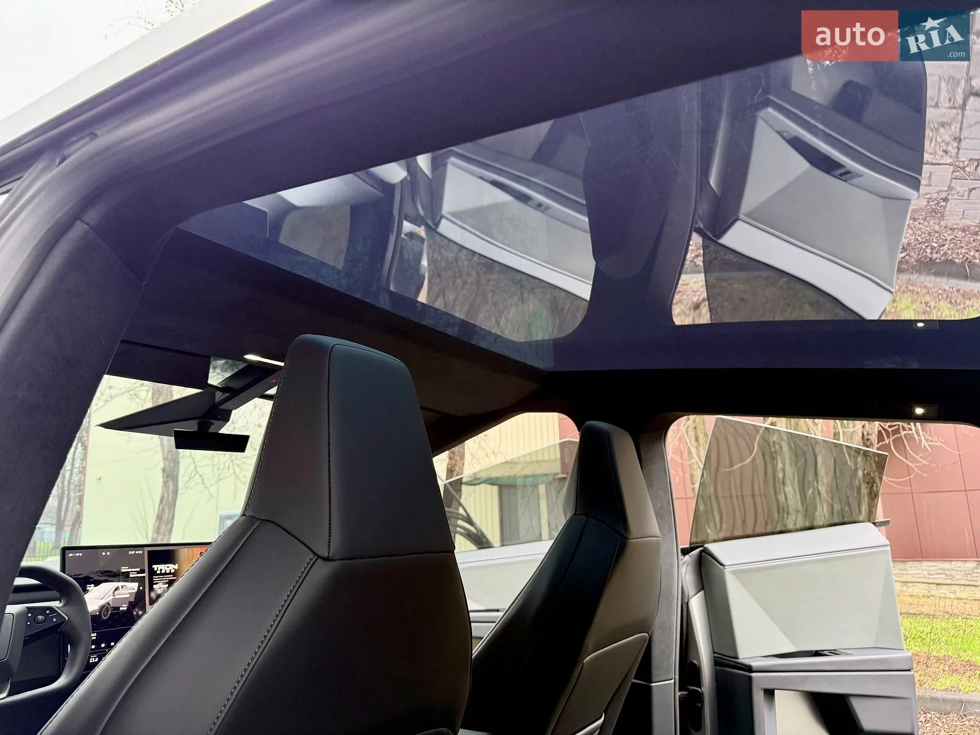 2024 Tesla Cybertruck - мініатюра 21