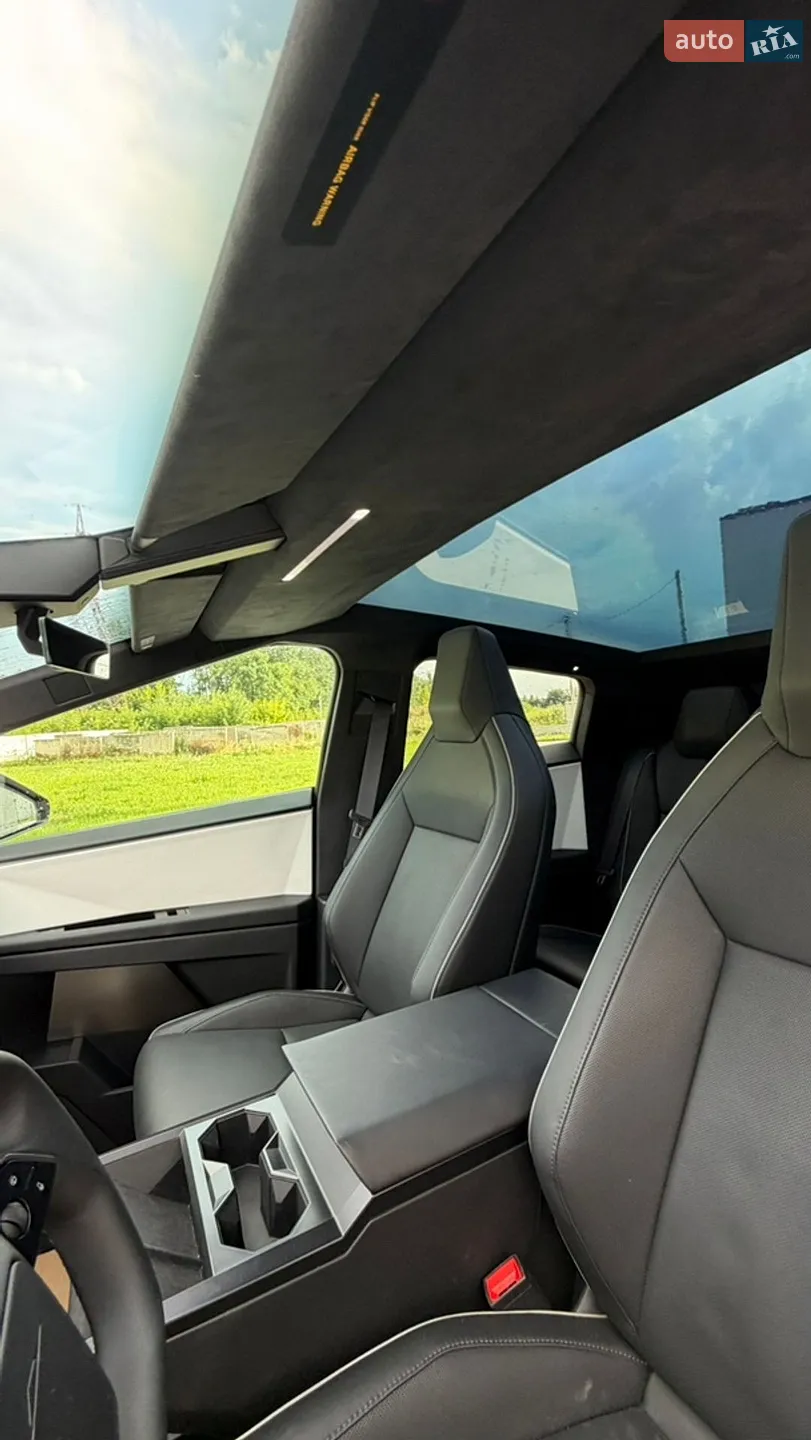 2025 Tesla Cybertruck - мініатюра 10