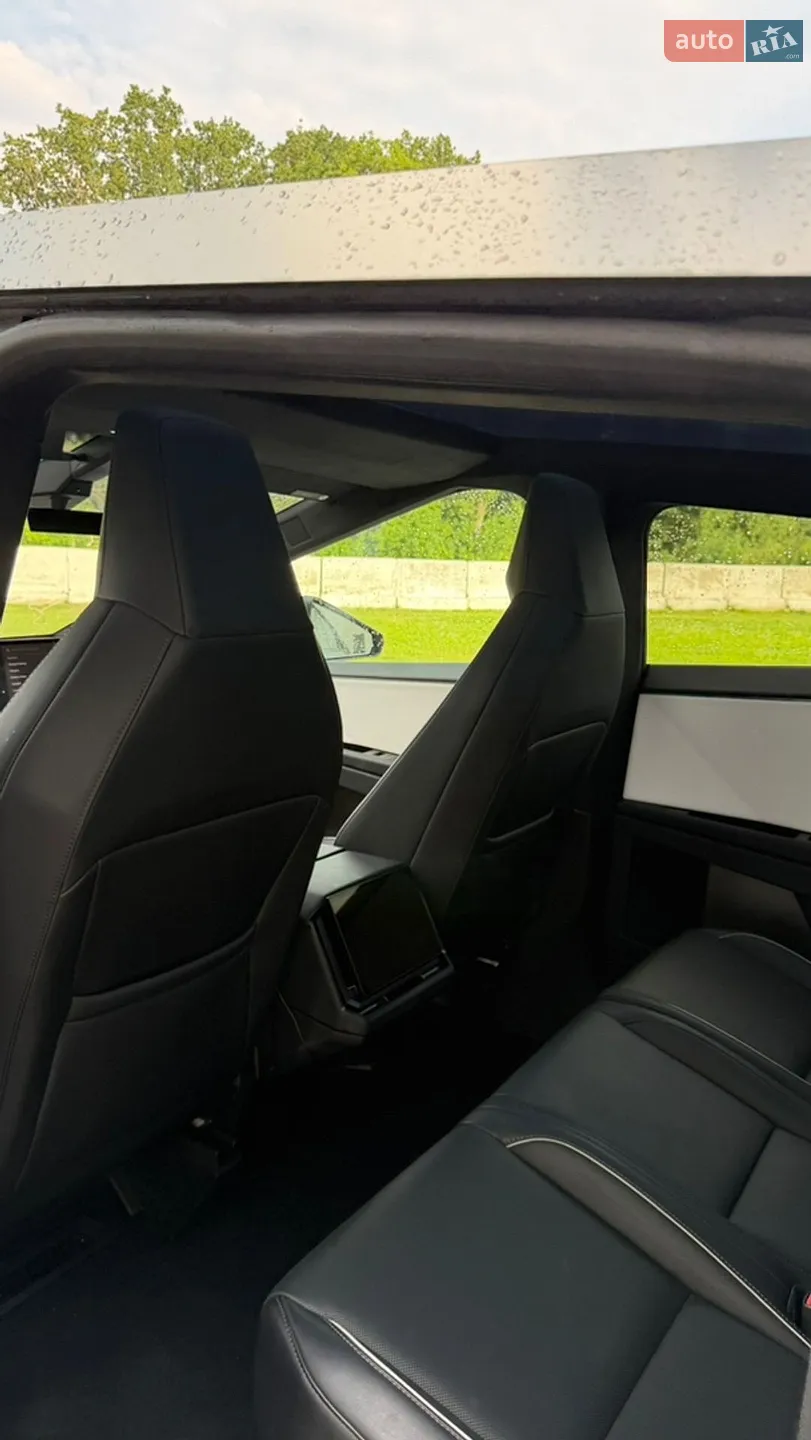 2025 Tesla Cybertruck - мініатюра 14