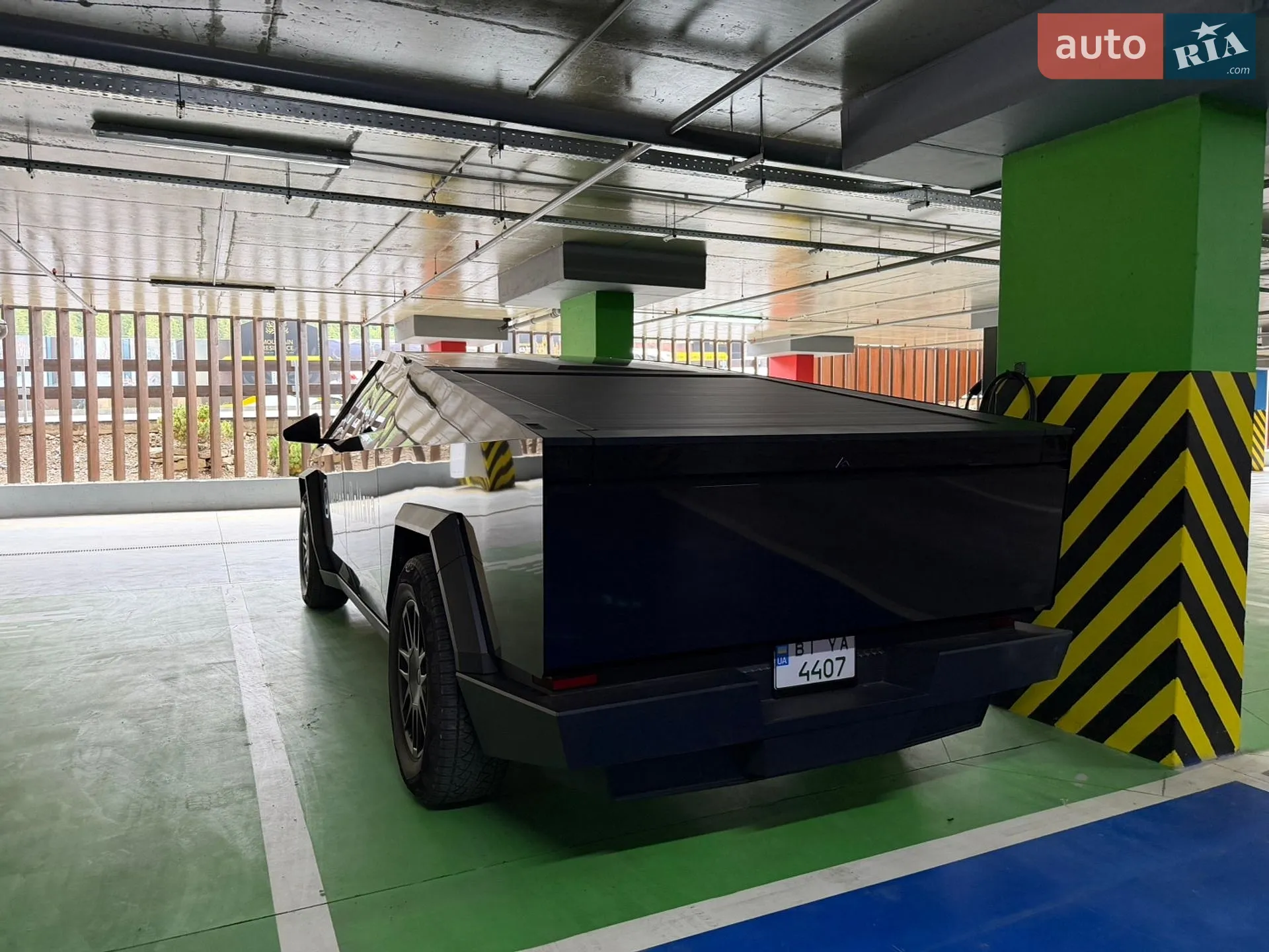 2024 Tesla Cybertruck - мініатюра 7