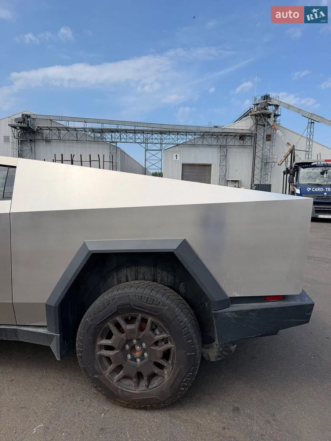 2024 Tesla Cybertruck - мініатюра 2