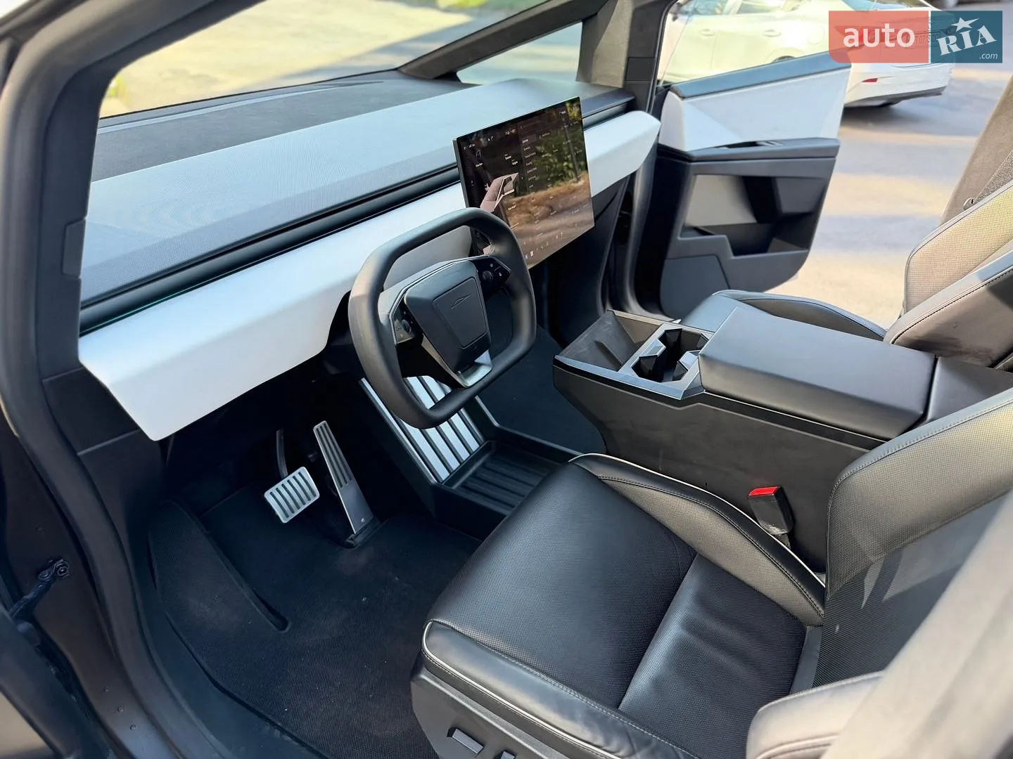 2024 Tesla Cybertruck - мініатюра 28