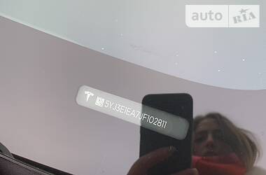 Седан Tesla Model 3 2019 в 