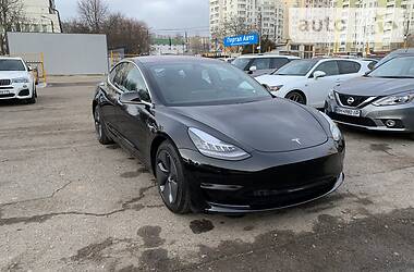 Седан Tesla Model 3 2018 в Одессе