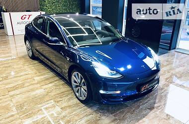 Седан Tesla Model 3 2018 в 