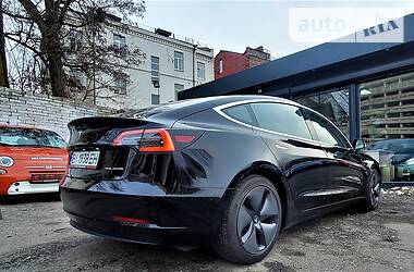 Седан Tesla Model 3 2018 в 