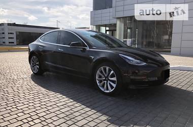 Седан Tesla Model 3 2018 в 