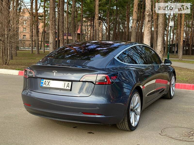 Седан Tesla Model 3 2018 в Харькове