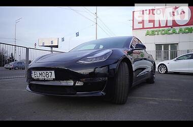 Седан Tesla Model 3 2018 в 
